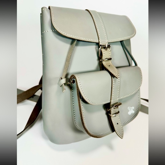 GRAFEA England Michelle Full Grain Utility Leather Baby Small Backpack in Grey - Picture 4 of 16